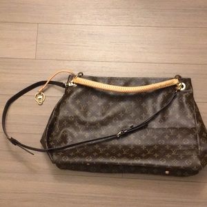 Second line Louis Vuitton Bag